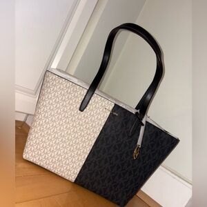 Michael Kors Two-Tone NEW jet set travel tote